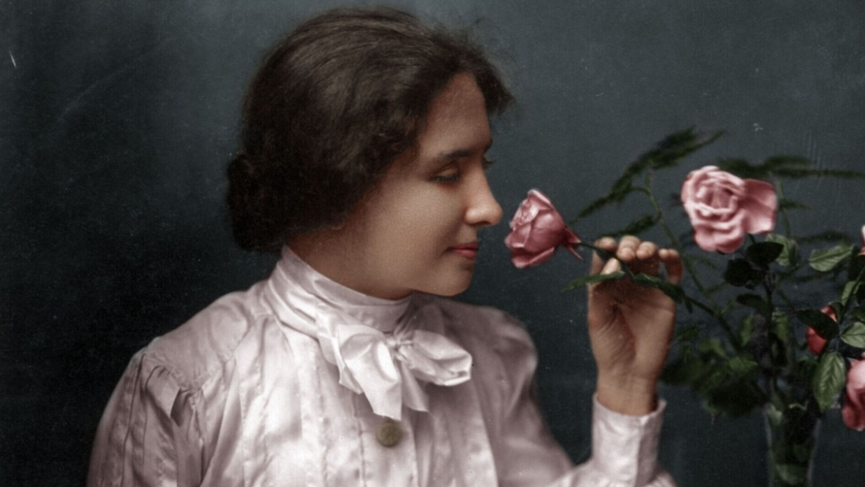 Pelajaran Berharga Helen Keller tentang Hubungan Manusia dan Kehilangan Pendengaran