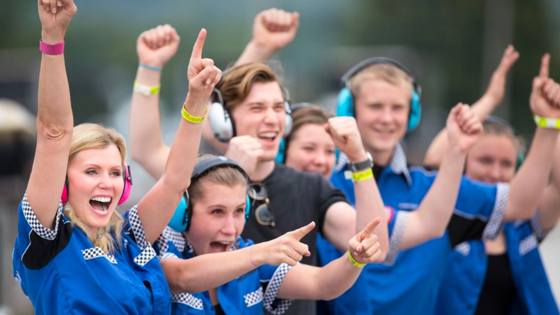 Suara Aman, Masa Depan Cerah: Melindungi Remaja dari Gangguan Pendengaran